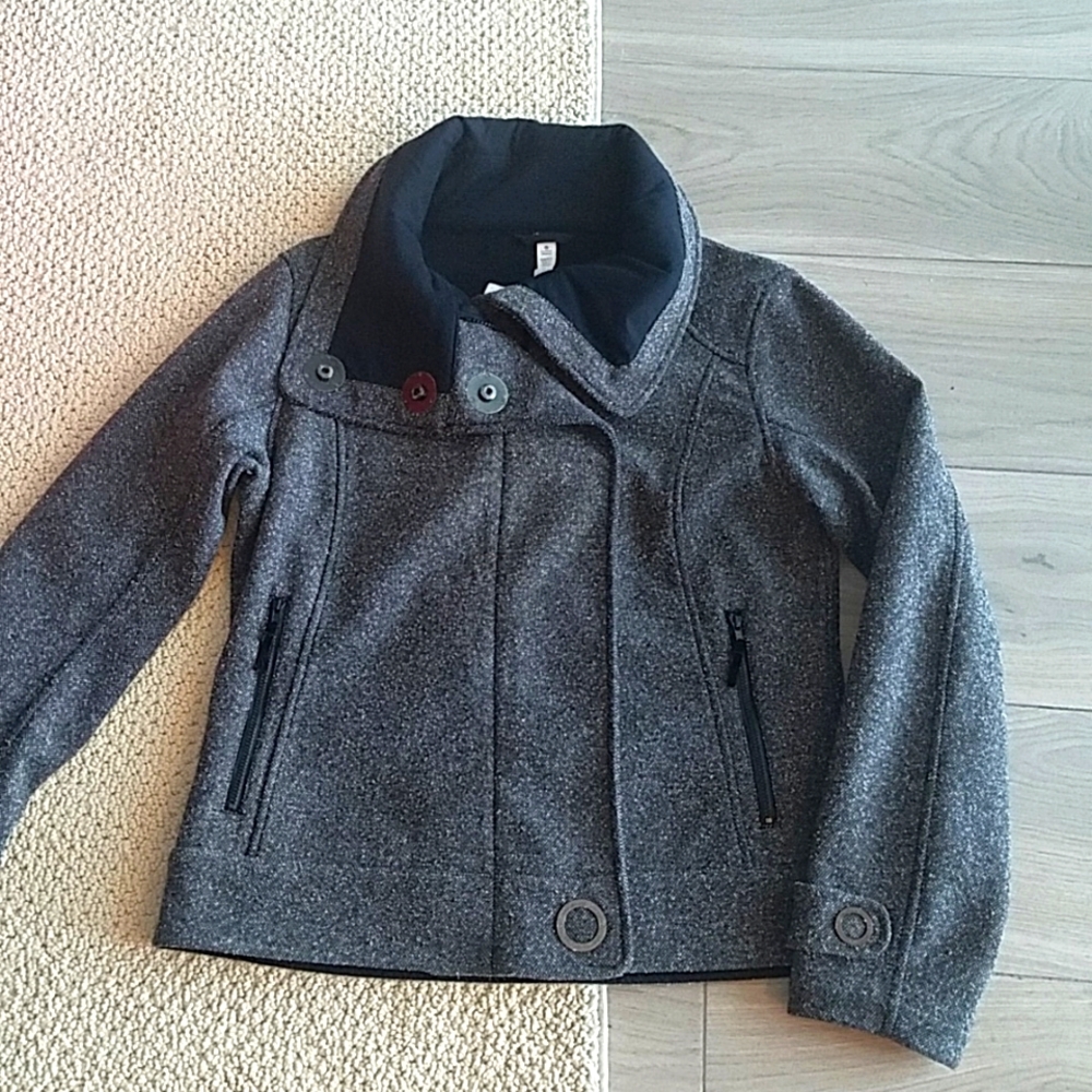 Lululemon asymmetrical collar zip jacket 10